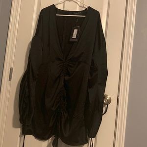 Pretty Little Thing Plus Black Ruched Dress